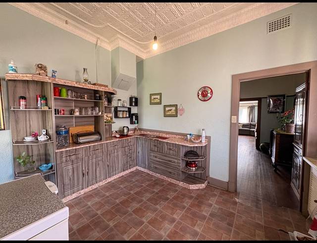 3 BEDROOM HOUSE TO LET IN BRENTHURST